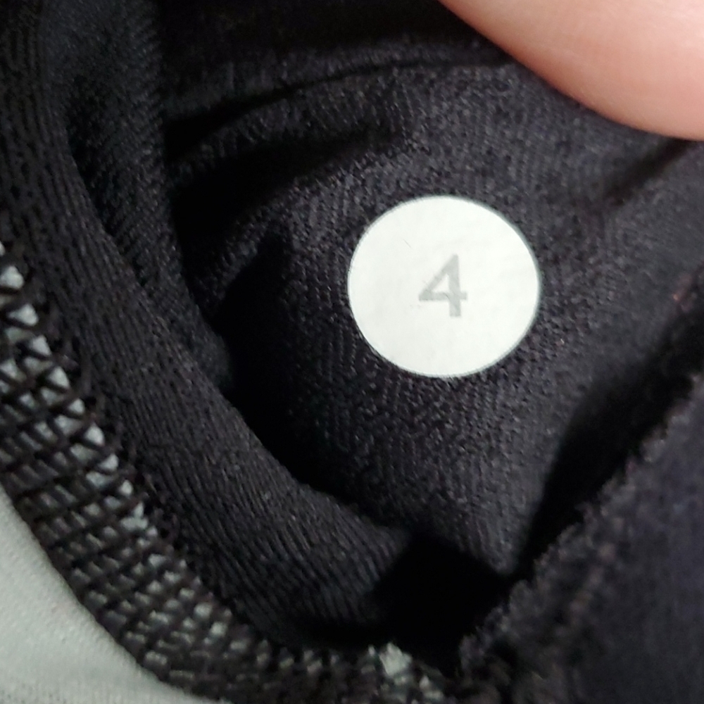Lululemon Athletica No Limits Tank Top Spring Has Sprung Sz 4 - Picture 6 of 7